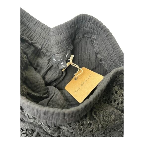 Blu Pepper 2-pc set outfit button shirt & shorts medium black crochet lace NWT - Picture 9 of 9